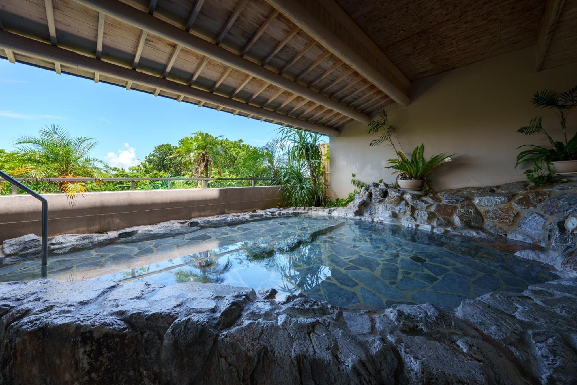 Grandvrioresort Ishigakijima Ocean's Wing & Garden 4*